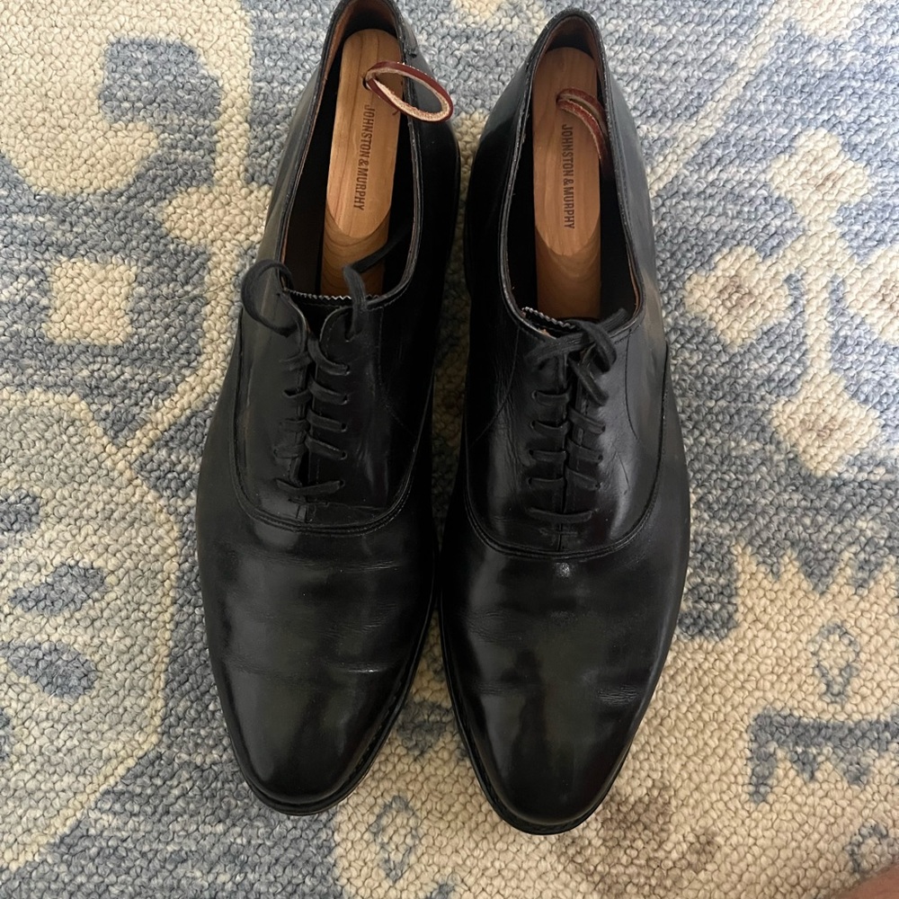 Allen Edmunds Carlyle Black Leather Oxfords